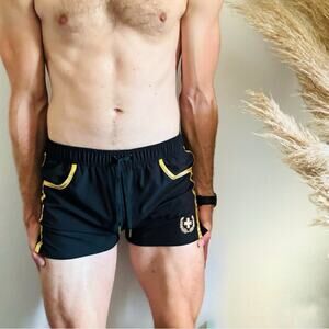 MENS ANDREW CHRISTIAN Gold Black Metallic Striped Print Swim Trunks Shorts M